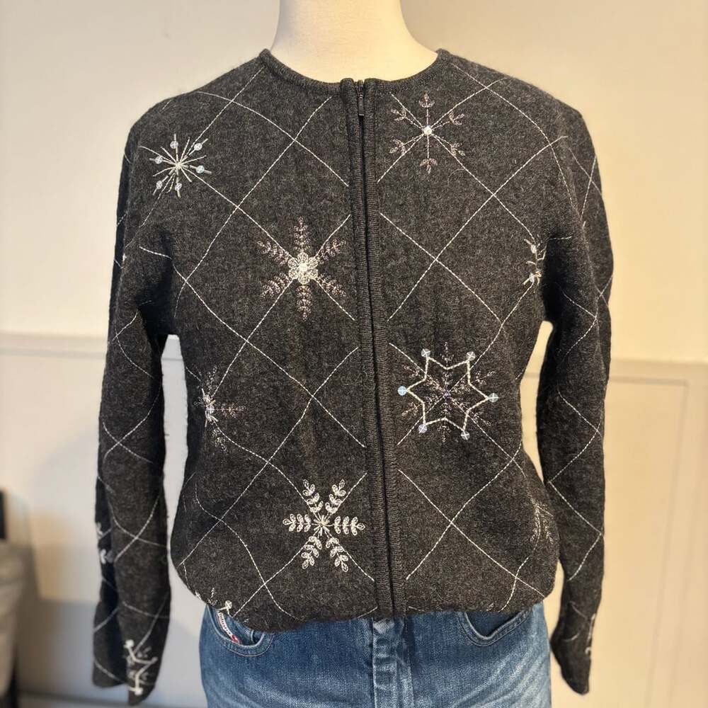 Talbots Cardigan Size PS Gray Wool Beaded Snowflake Zip